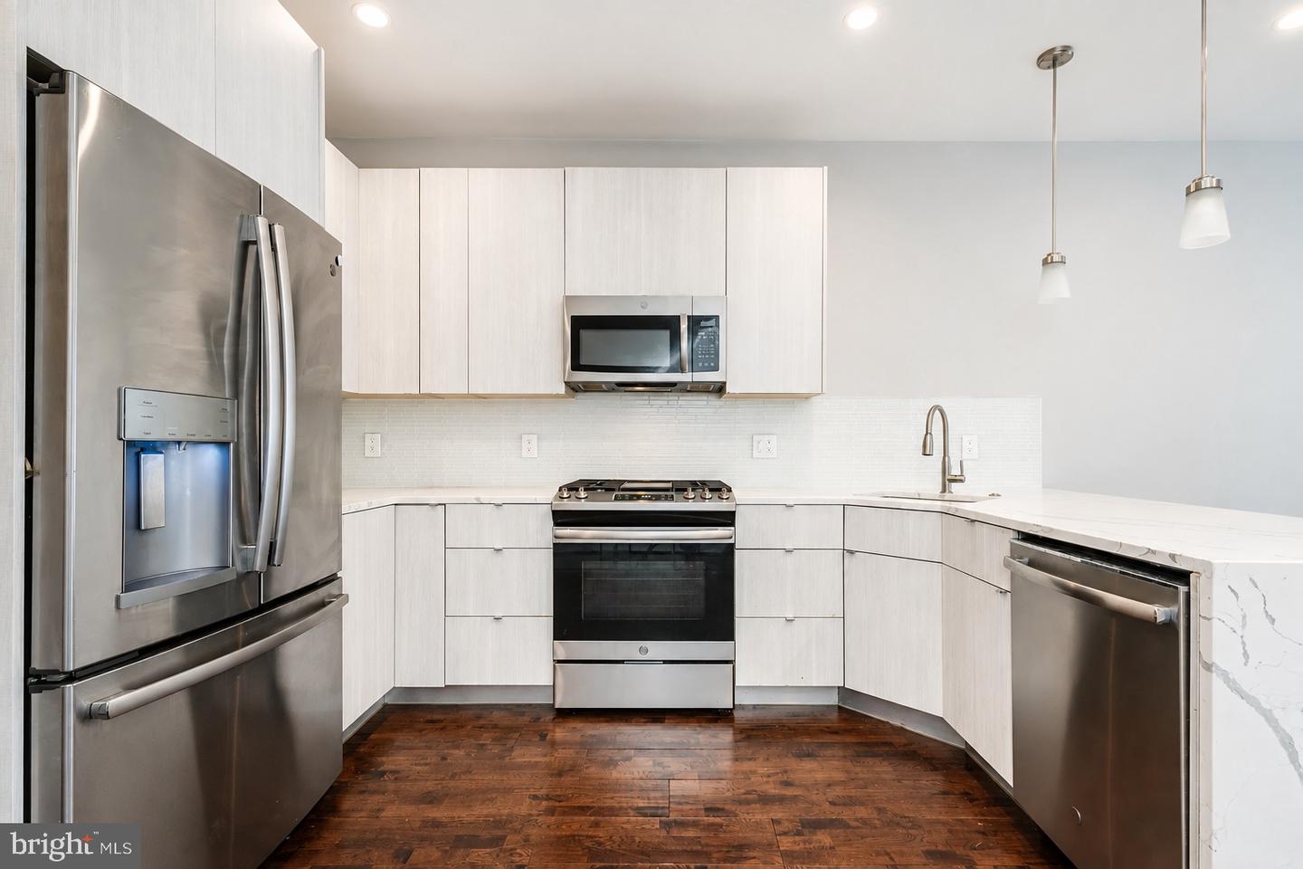 1630 Cambridge St #a Property Photo 3