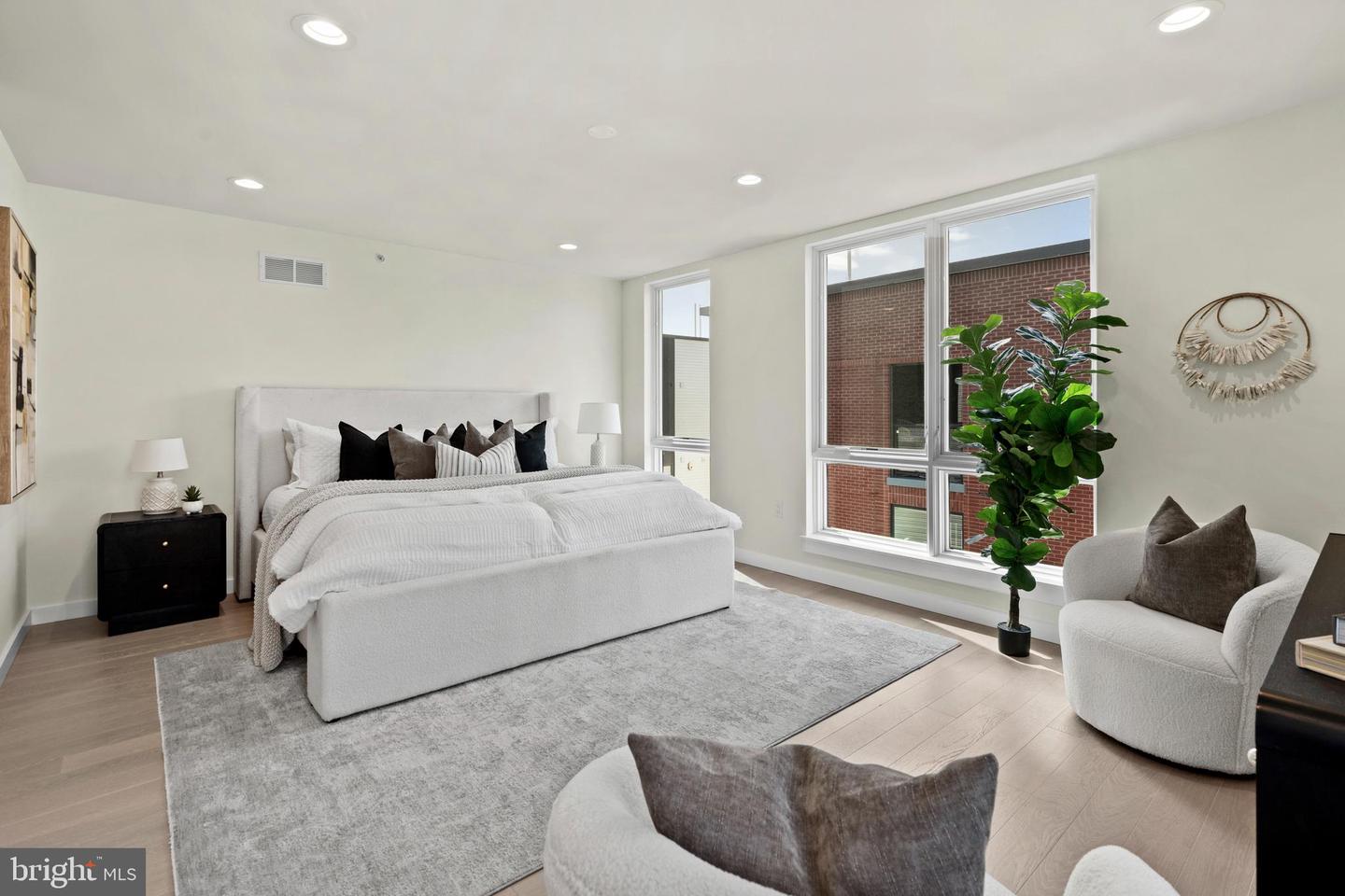 616 Brenna Walk Property Photo 25