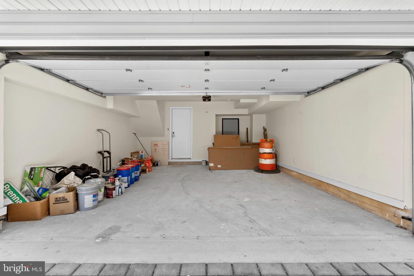 616 Brenna Walk Property Photo 36