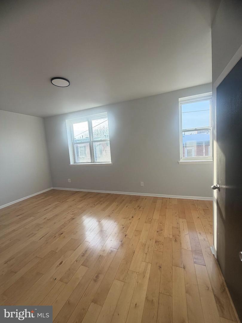 975 N Lawrence St #c Property Photo 2