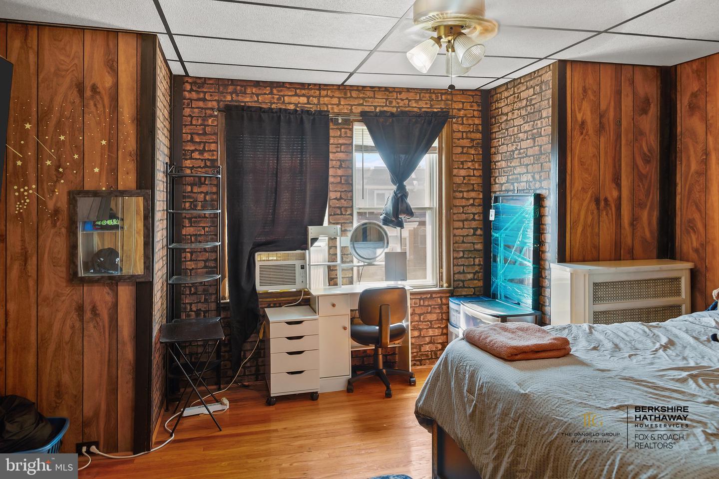 5346 Large St Property Photo 12