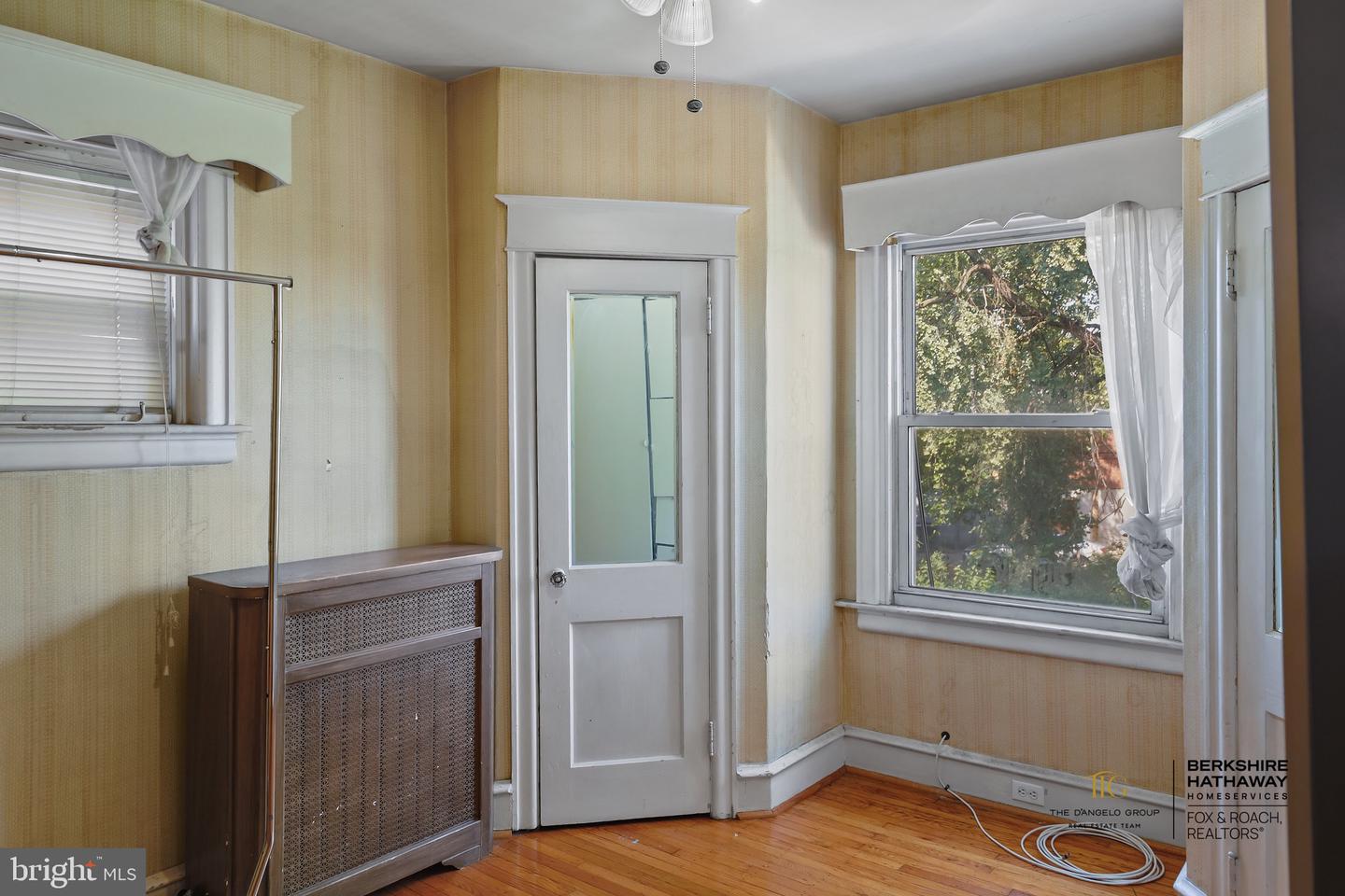 5346 Large St Property Photo 19