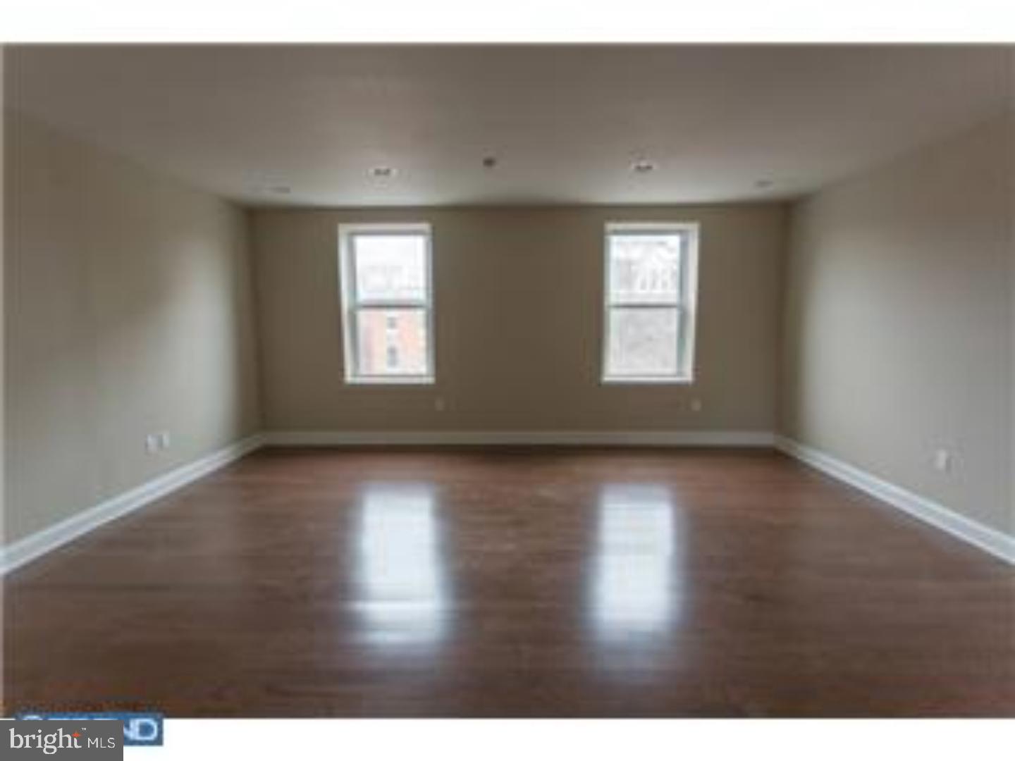 2009 Spring Garden St #3 Property Photo 4