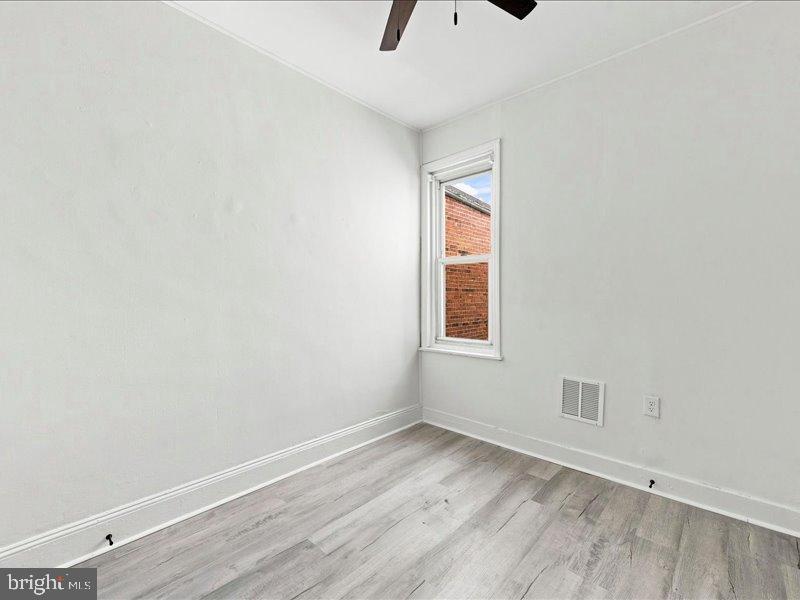 2428 E Huntingdon St Property Photo 3