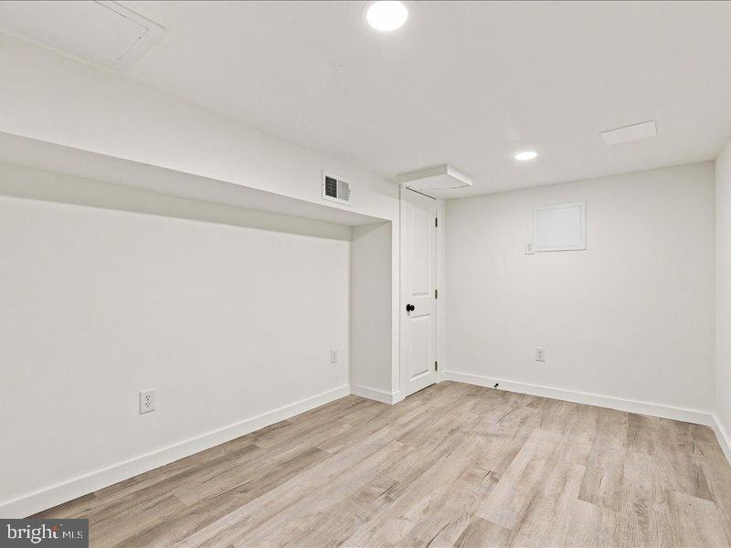 2428 E Huntingdon St Property Photo 14