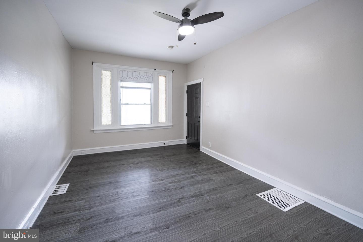 5847 Willows Ave #unit 1 Property Photo 3