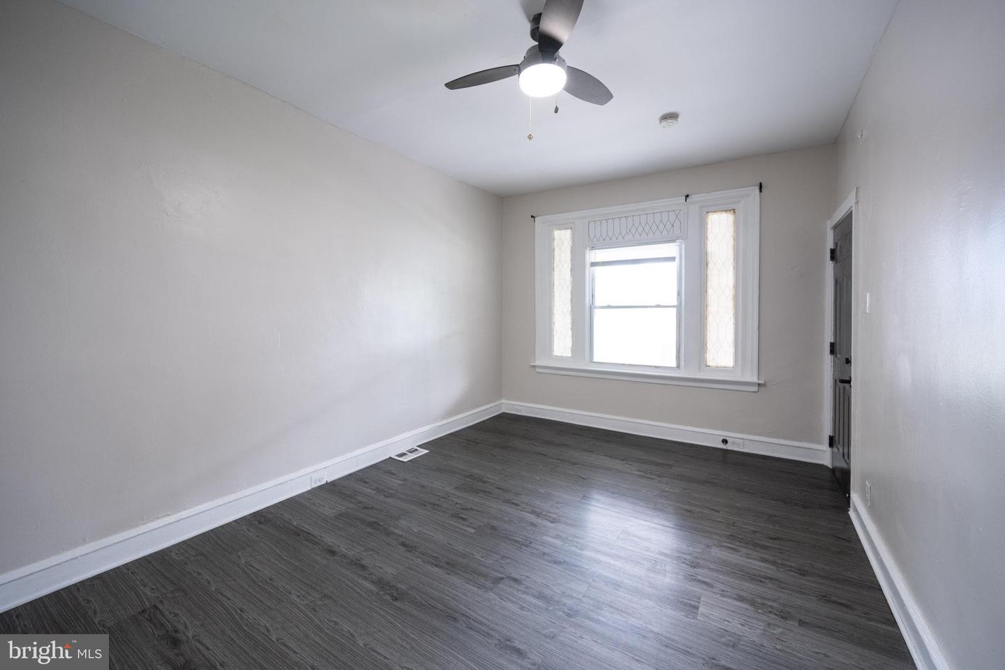 5847 Willows Ave #unit 1 Property Photo 4