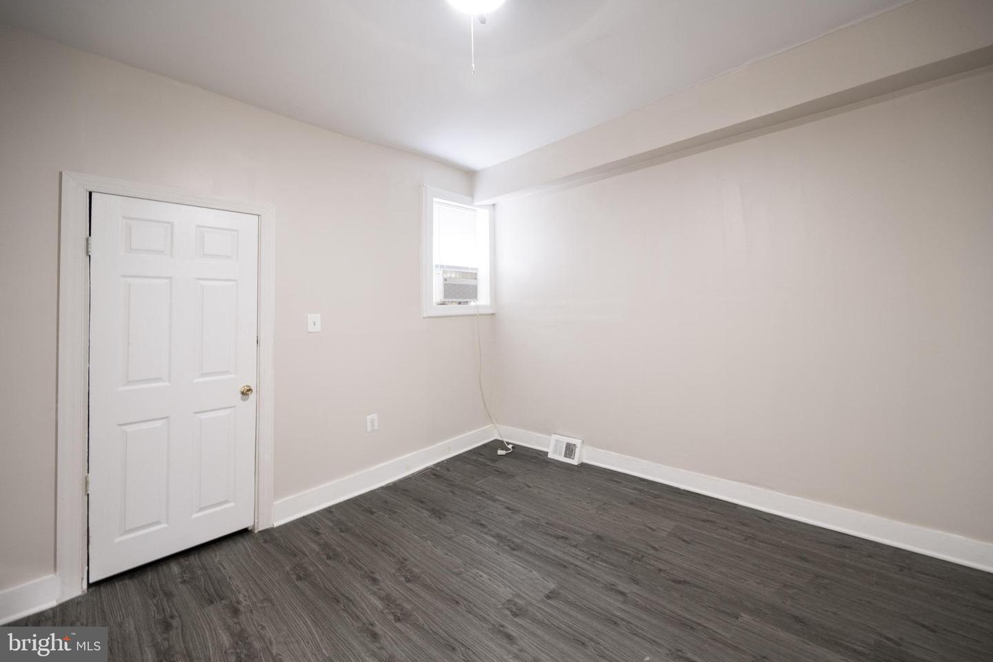 5847 Willows Ave #unit 1 Property Photo 6