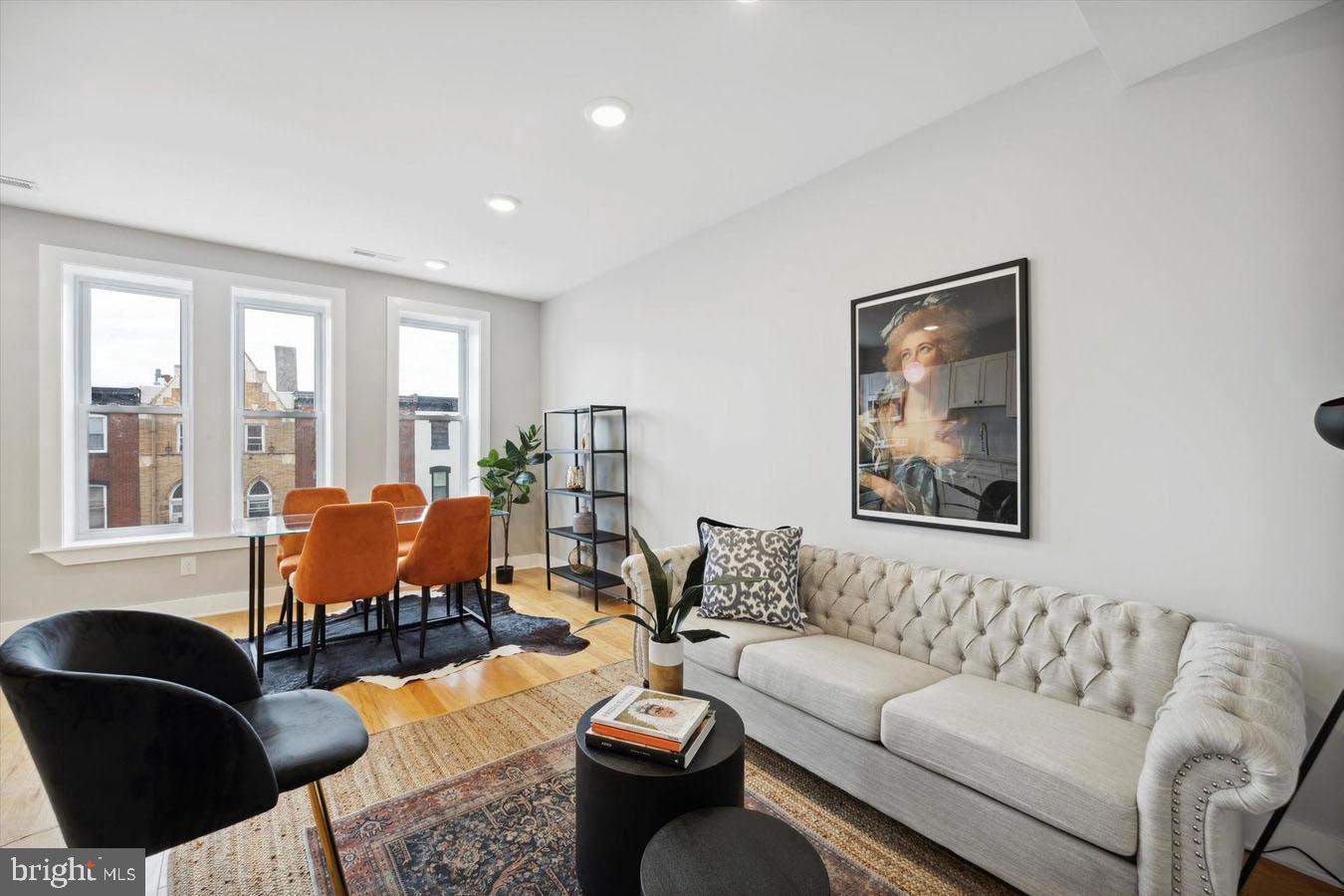 2827 W Girard Ave #unit 2 Property Photo 2