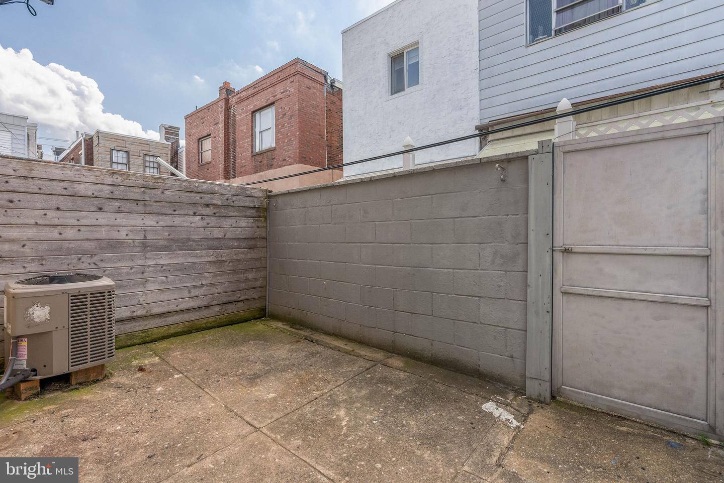2132 S Chadwick St Property Photo 12