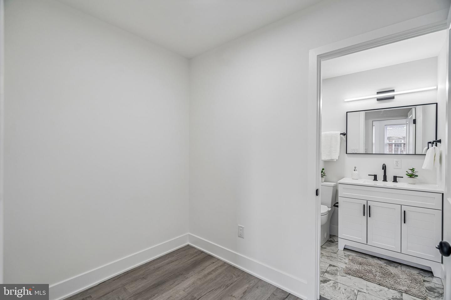 4913 Chancellor St Property Photo 16