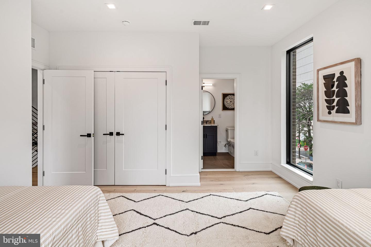 2316 Sansom St Property Photo 15