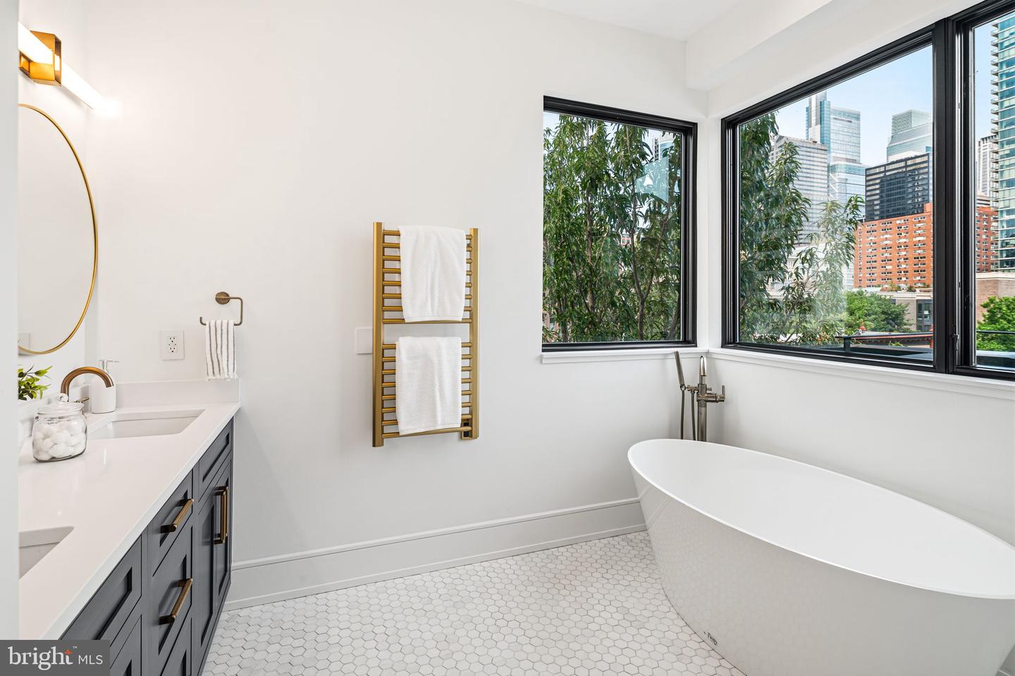 2316 Sansom St Property Photo 40