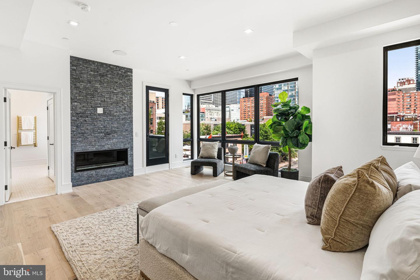 2316 Sansom St Property Photo 41