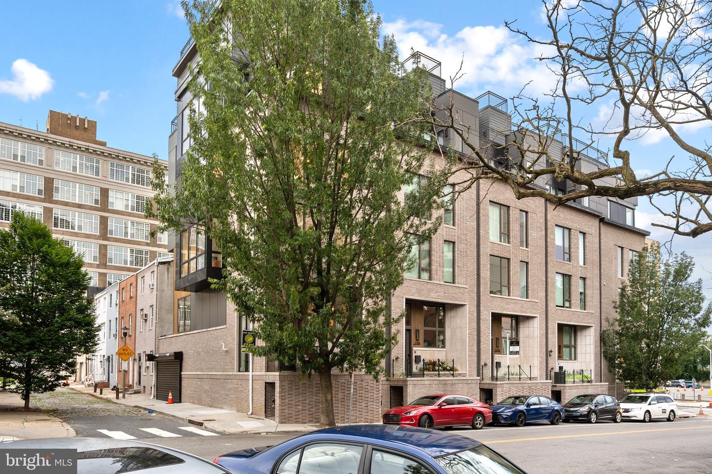2316 Sansom St Property Photo 54