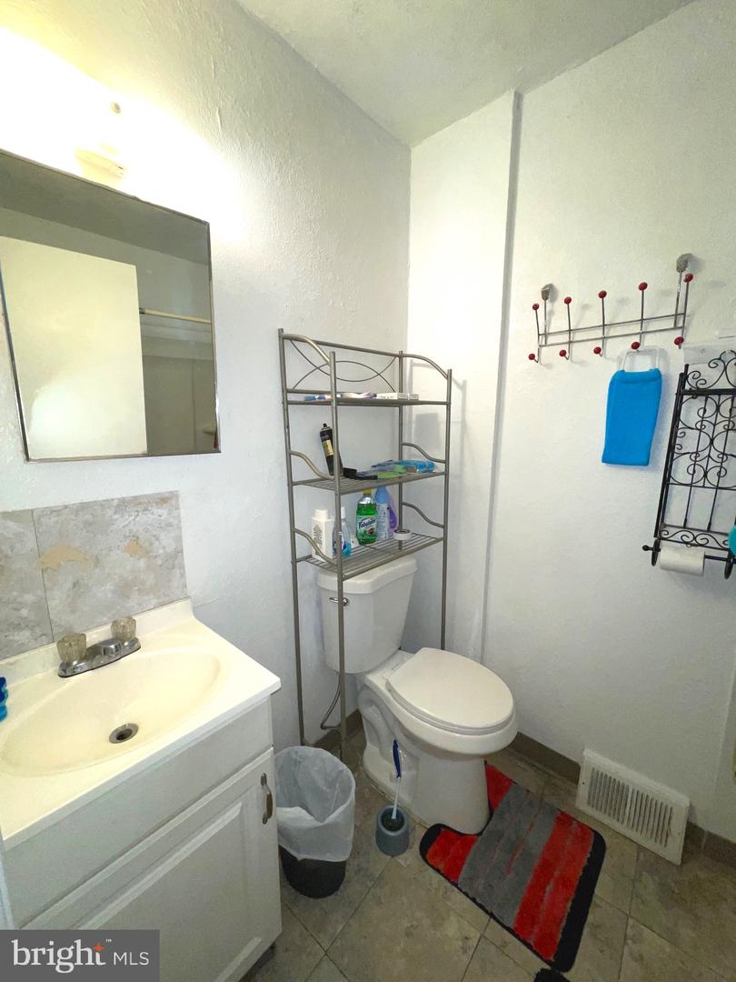 2361 N 3rd St Property Photo 18