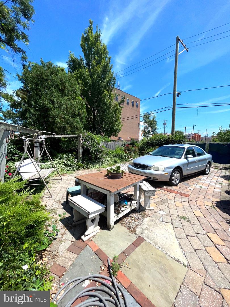 2361 N 3rd St Property Photo 26