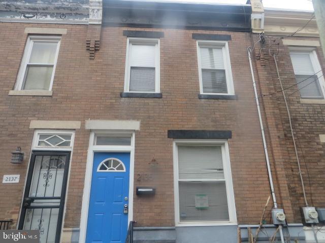 2135 Sigel St Property Photo 1