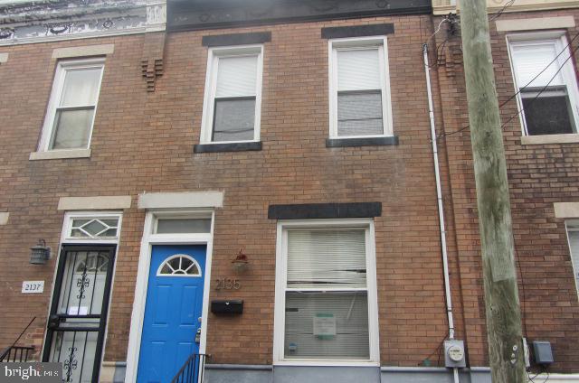 2135 Sigel St Property Photo 1