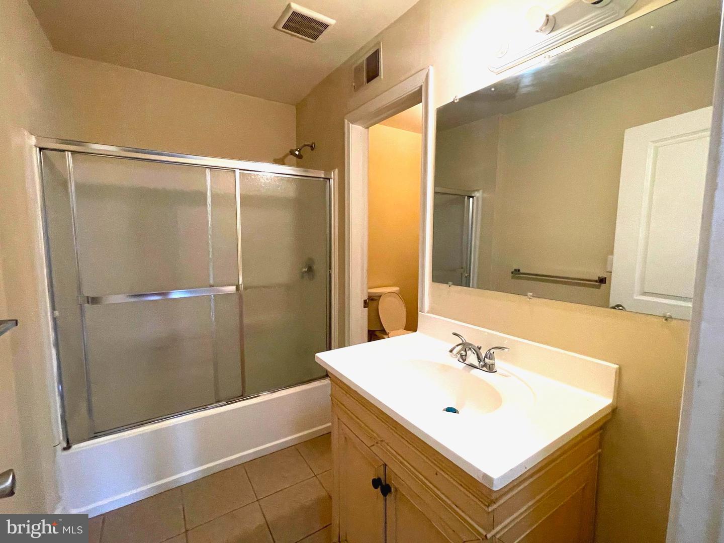 1934 N Gratz St #unit B Property Photo 6