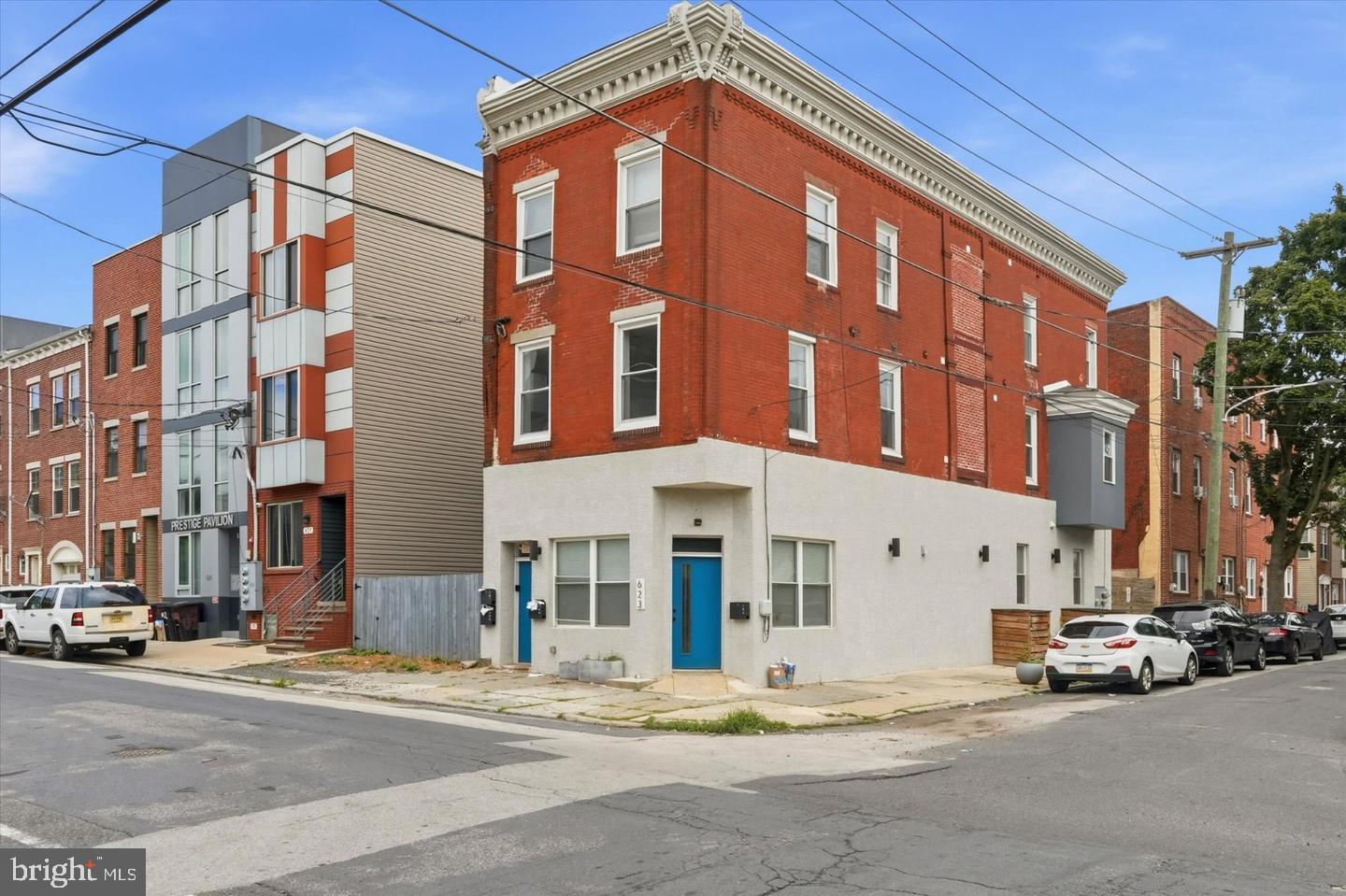 623 W Oxford St #2r Property Photo 3