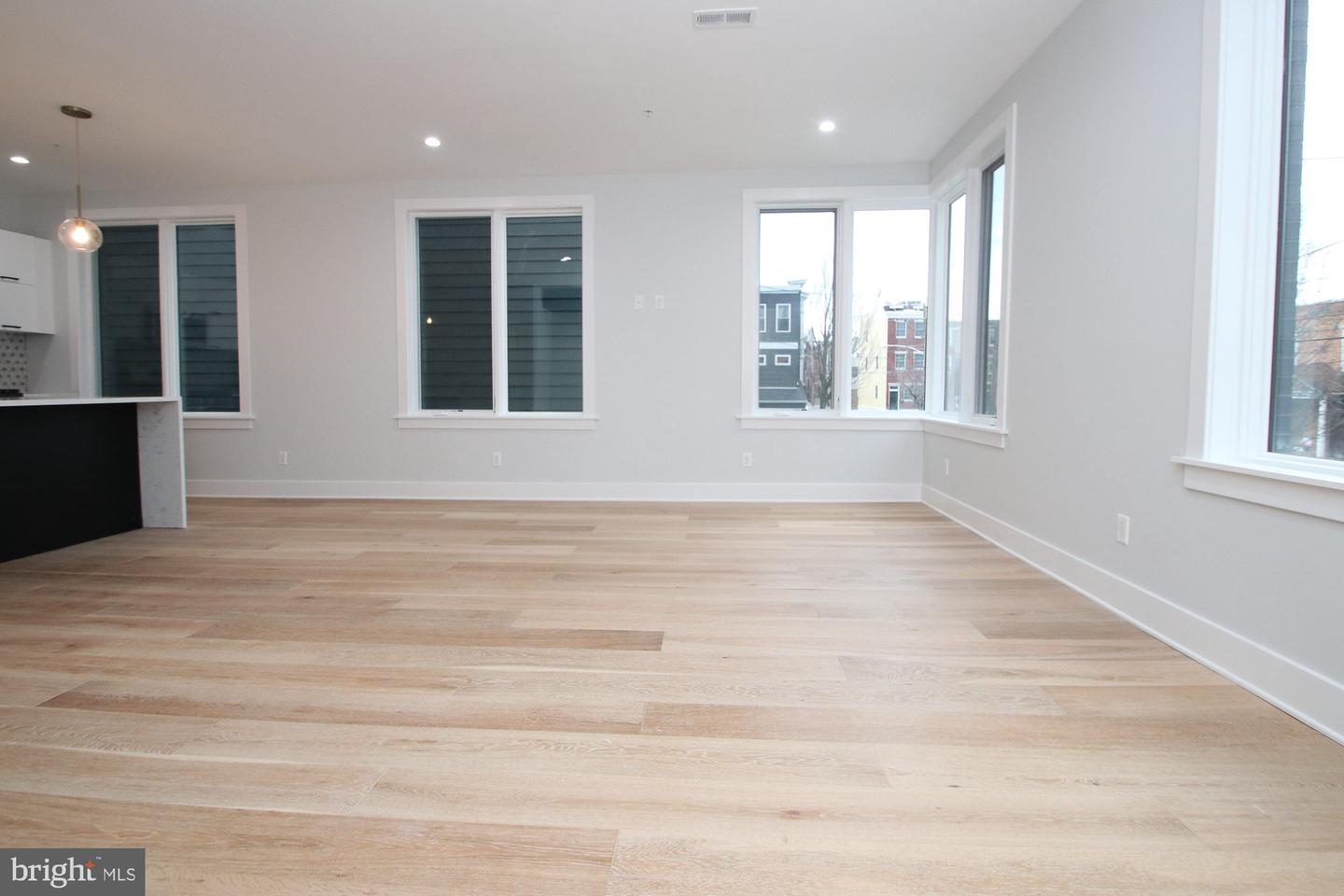 810 N Uber St #3 Property Photo 7