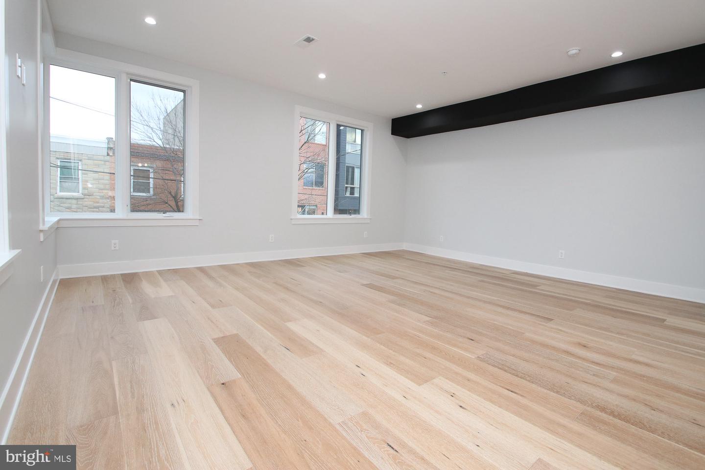 810 N Uber St #3 Property Photo 8