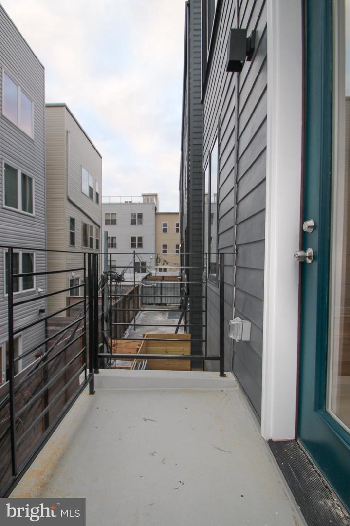 810 N Uber St #3 Property Photo 25