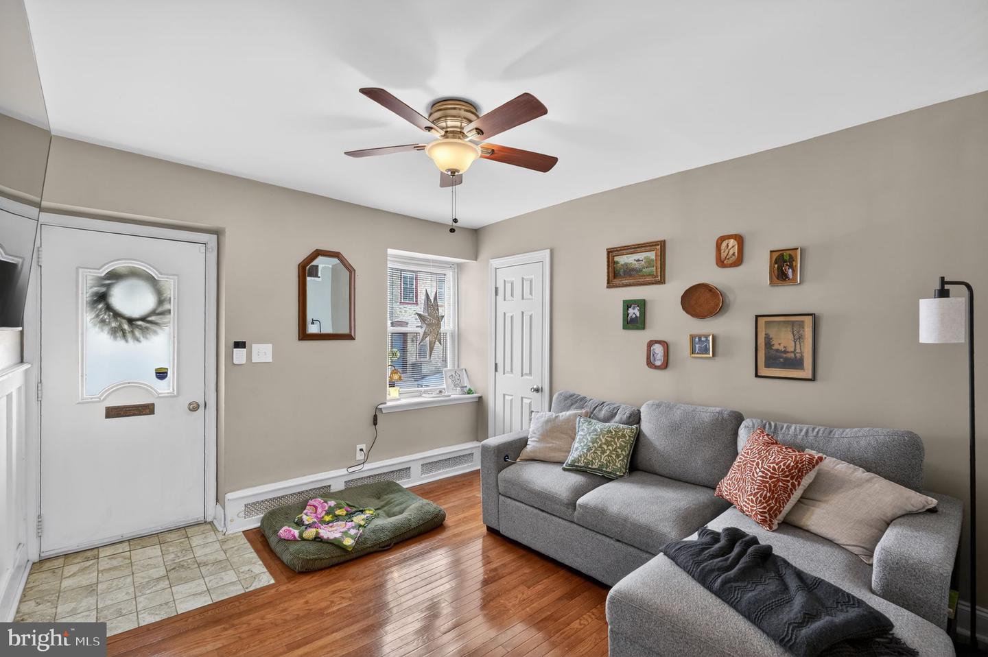 4743 Umbria St Property Photo 4