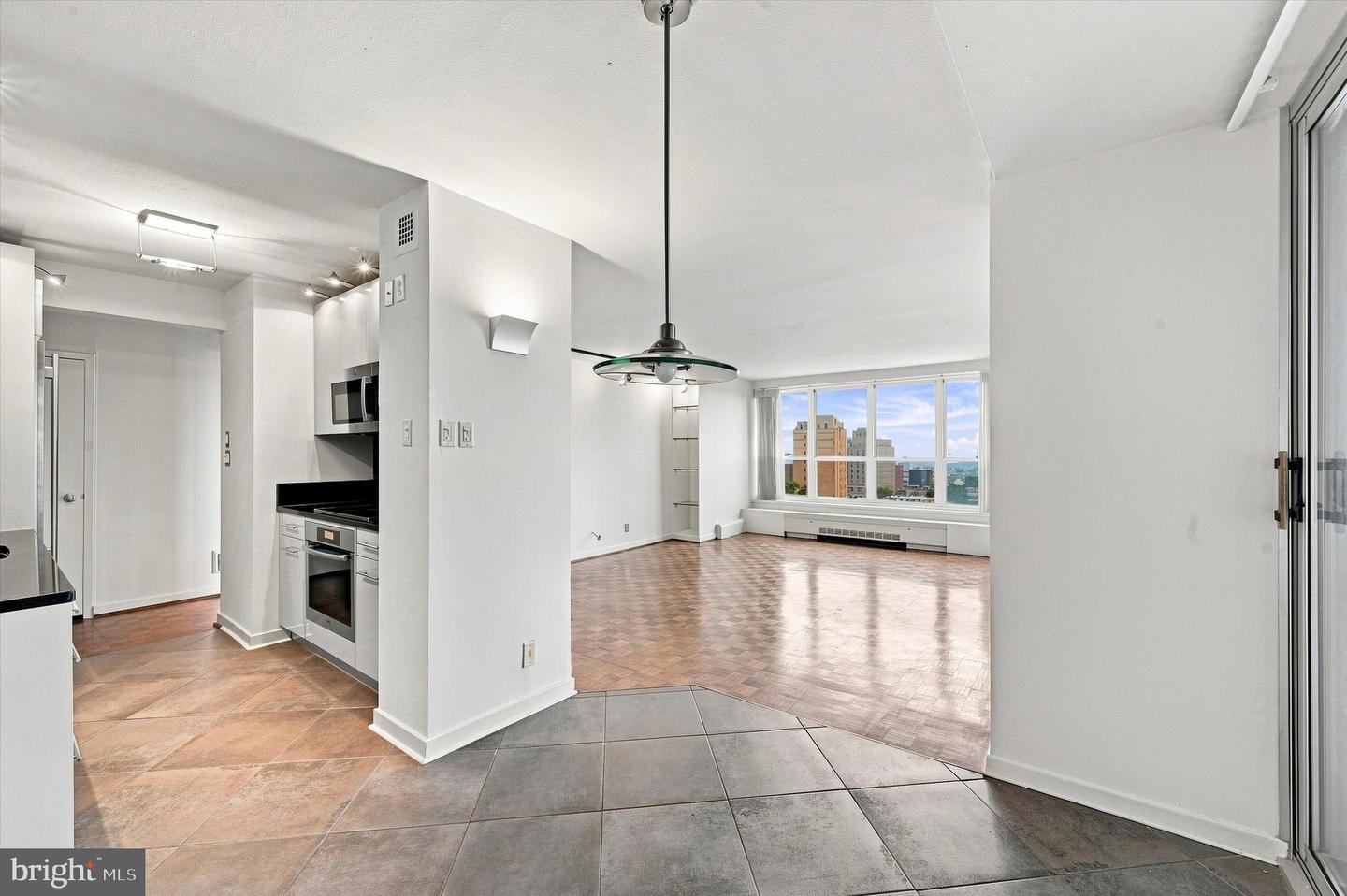 224-30 W Rittenhouse Sq #1410 Property Photo 12