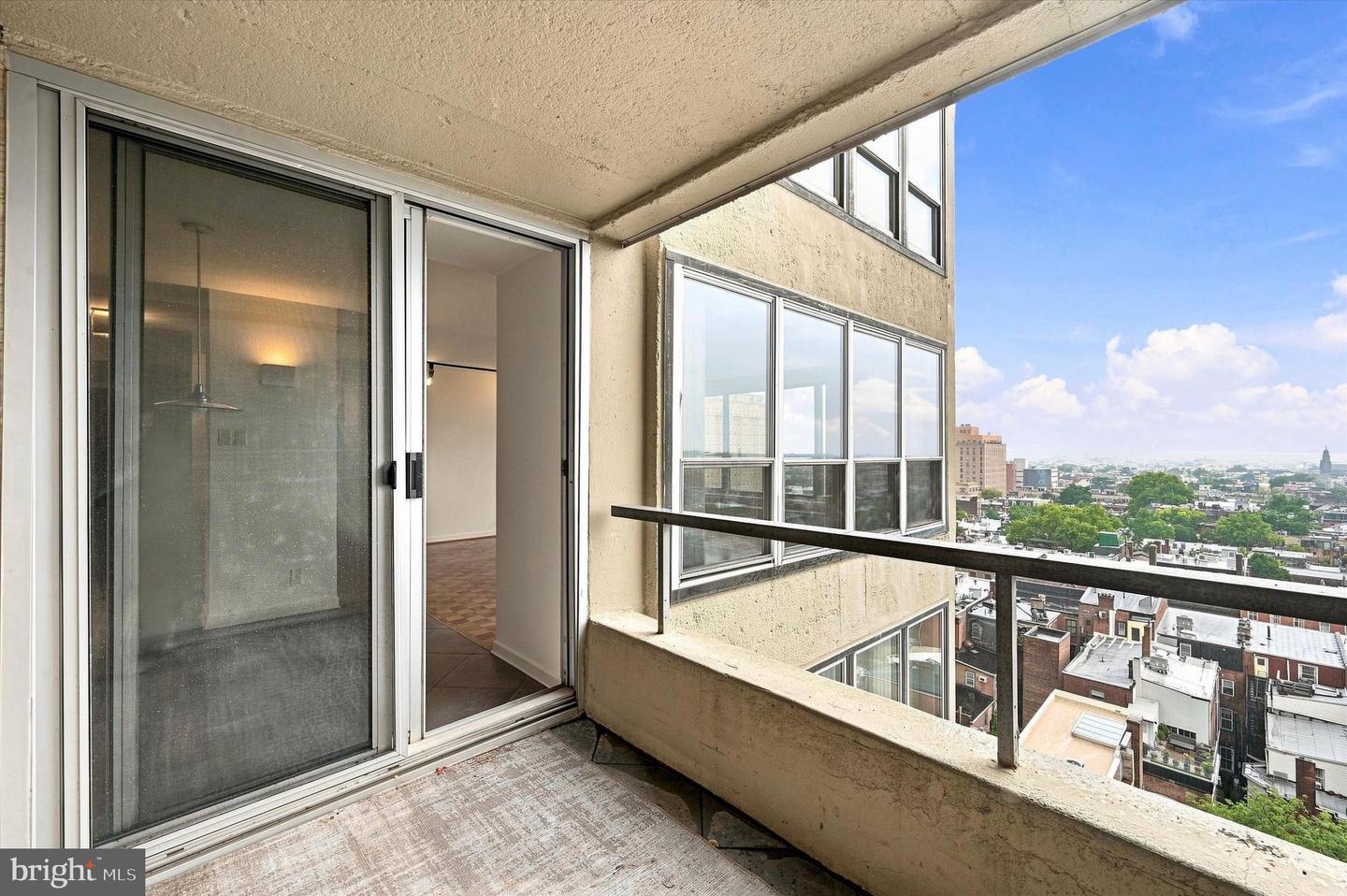 224-30 W Rittenhouse Sq #1410 Property Photo 15