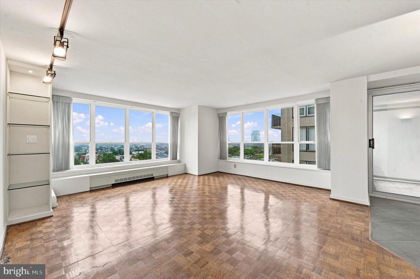 224-30 W Rittenhouse Sq #1410 Property Photo 18