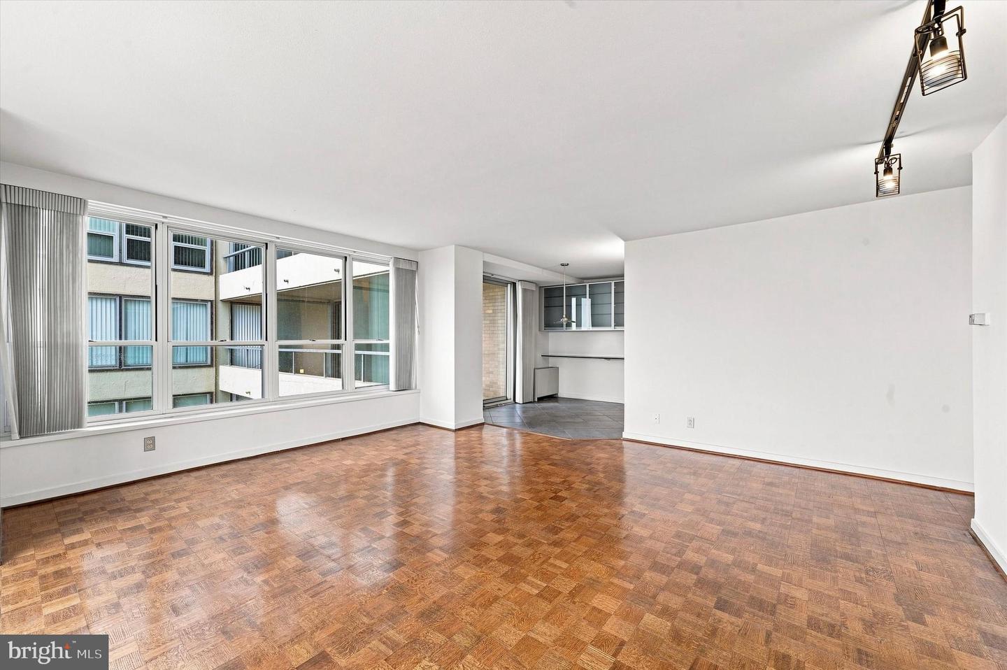 224-30 W Rittenhouse Sq #1410 Property Photo 19