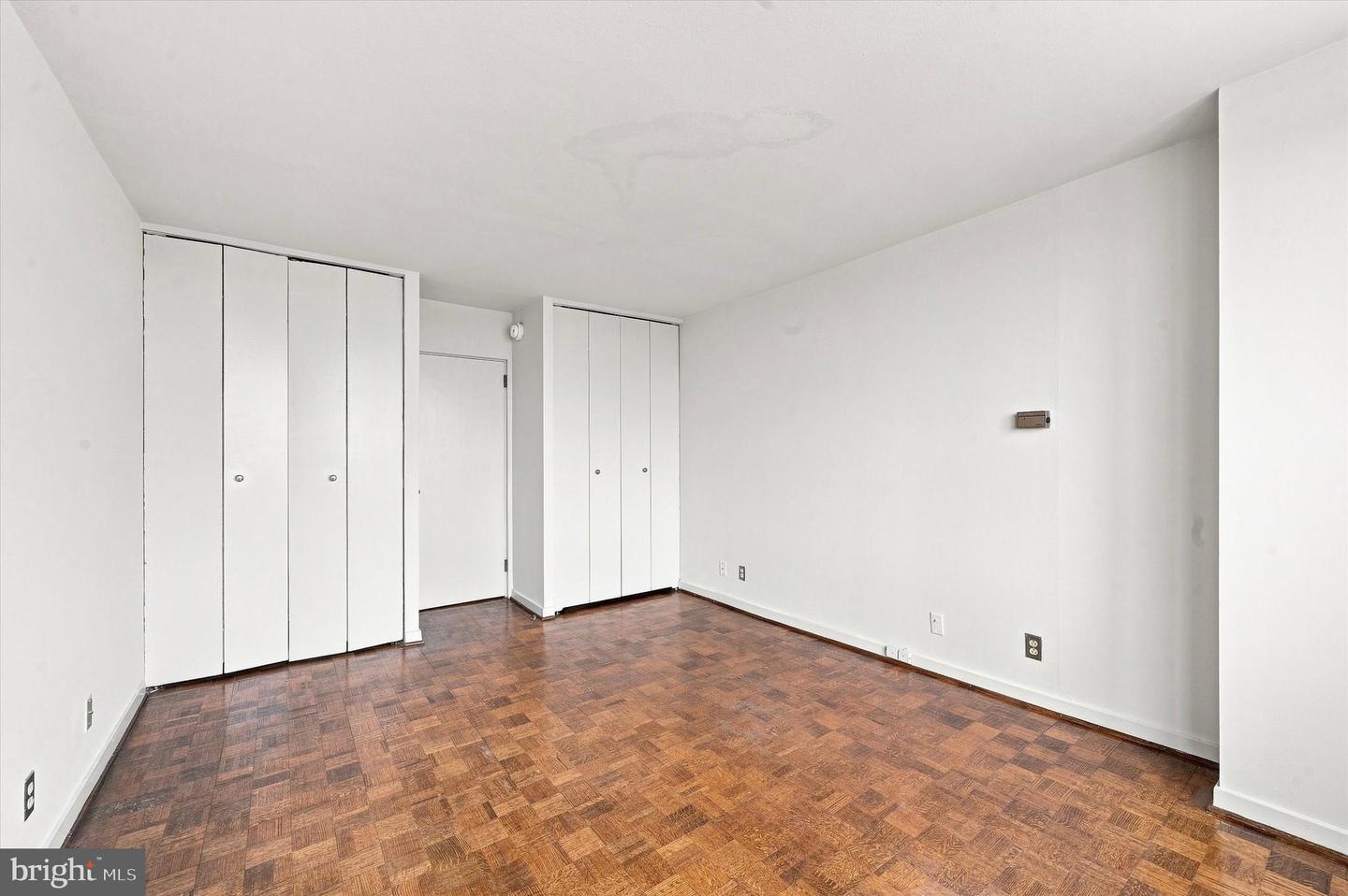 224-30 W Rittenhouse Sq #1410 Property Photo 24