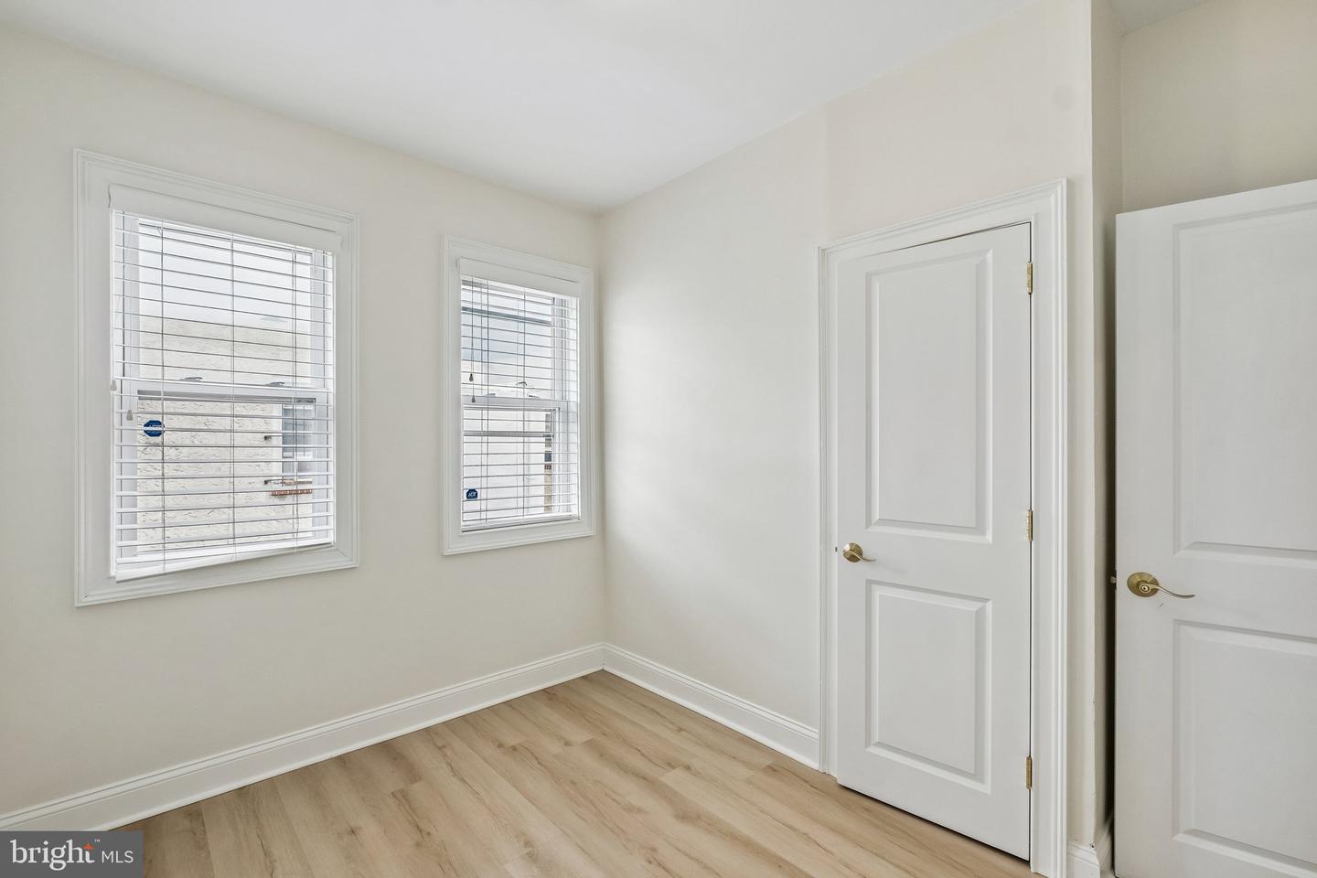 541 Sigel St Property Photo 24