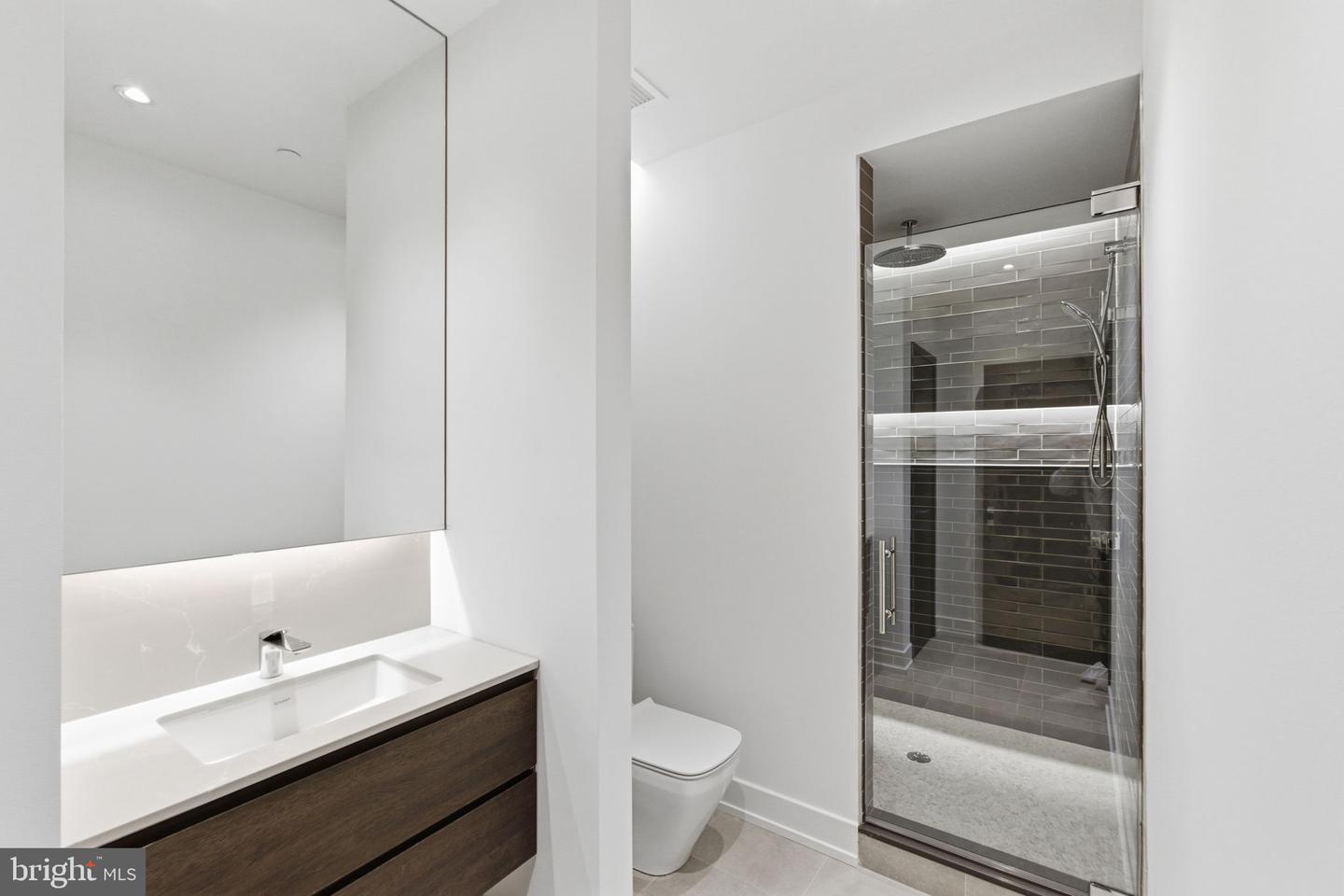 2108-10 Walnut St #401 Property Photo 28