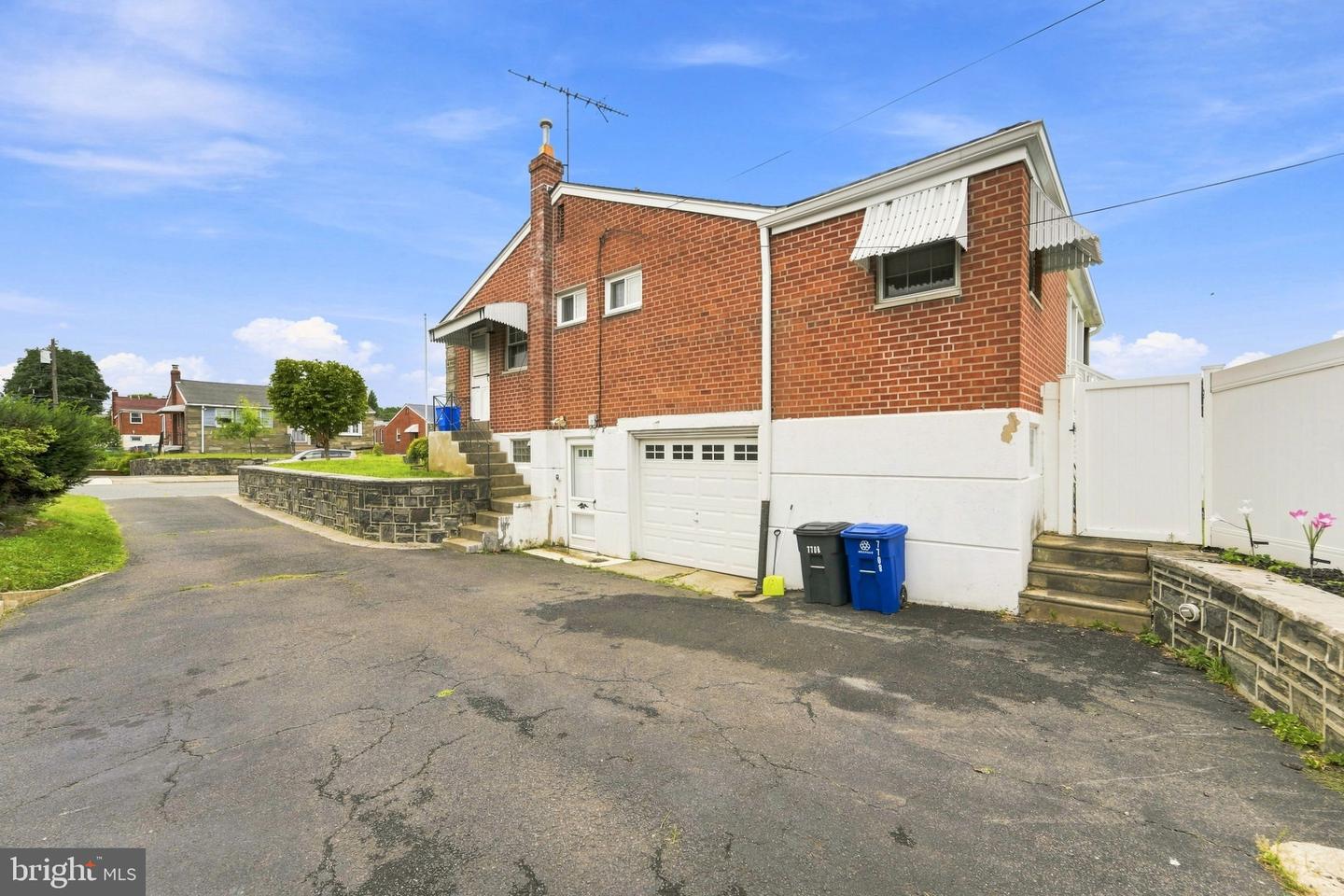 7708 Brous Ave Property Photo 6