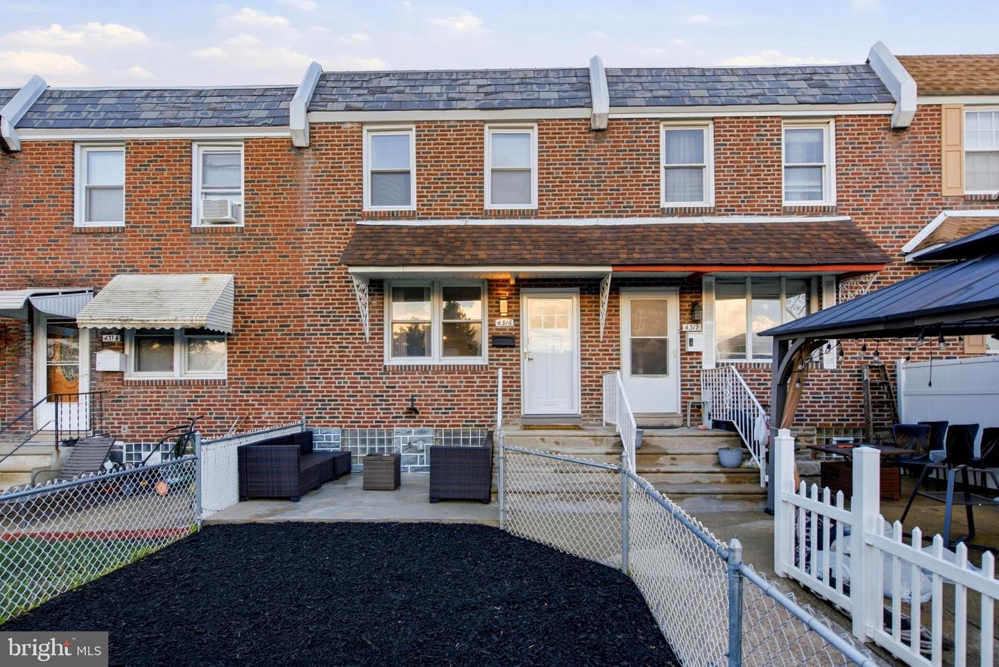 4316 I St Property Photo 2