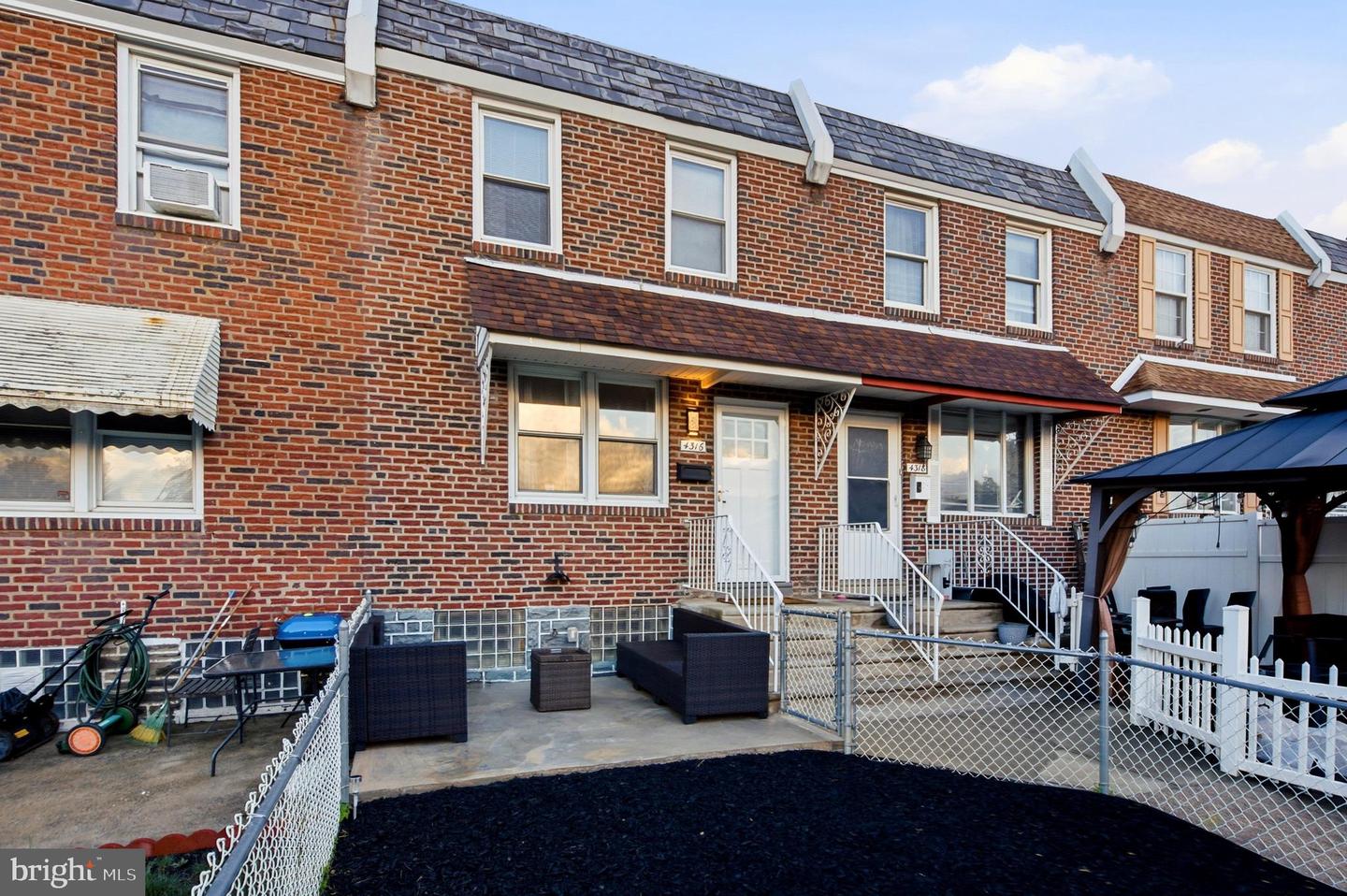 4316 I St Property Photo 3
