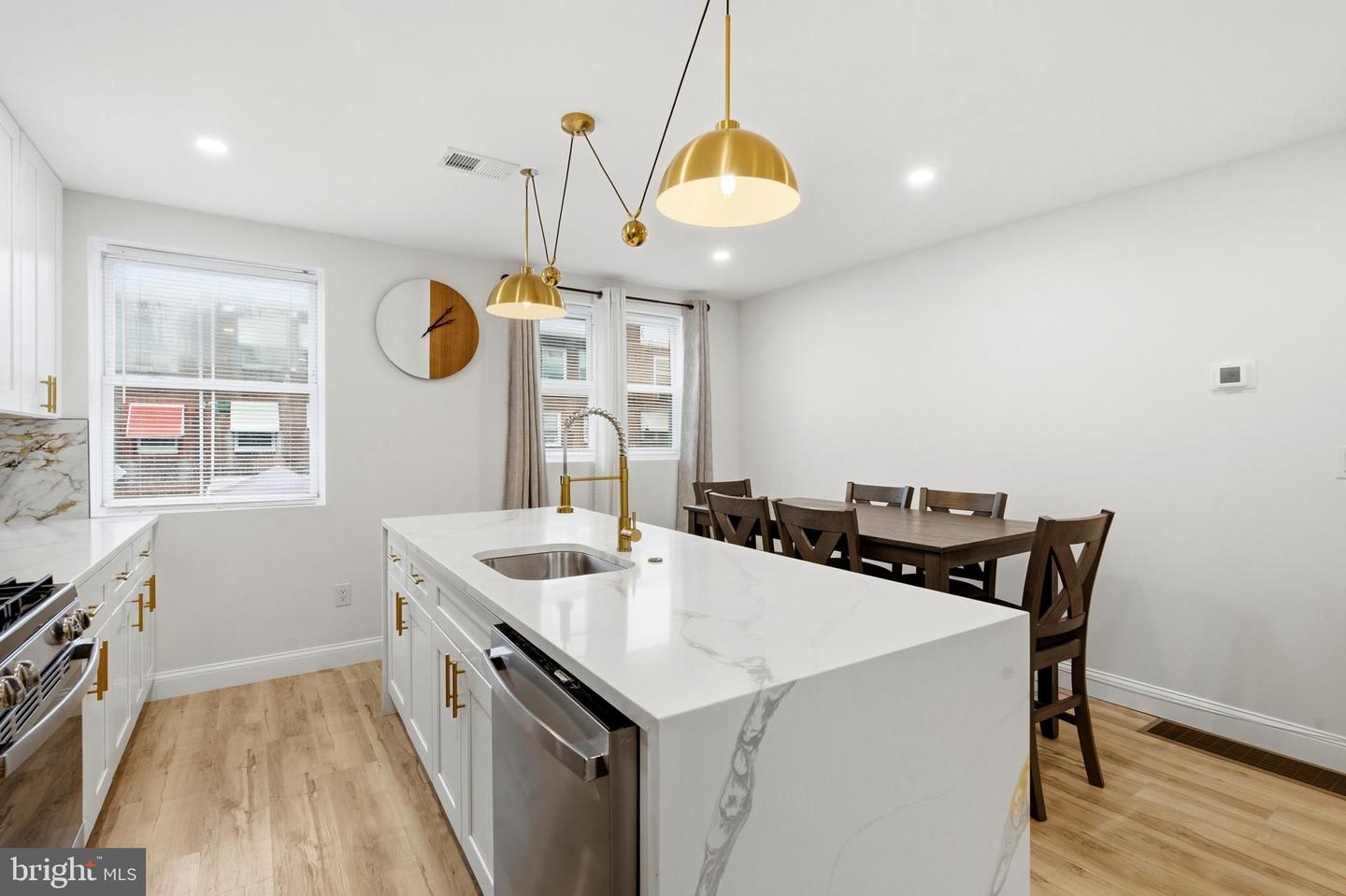 4316 I St Property Photo 10
