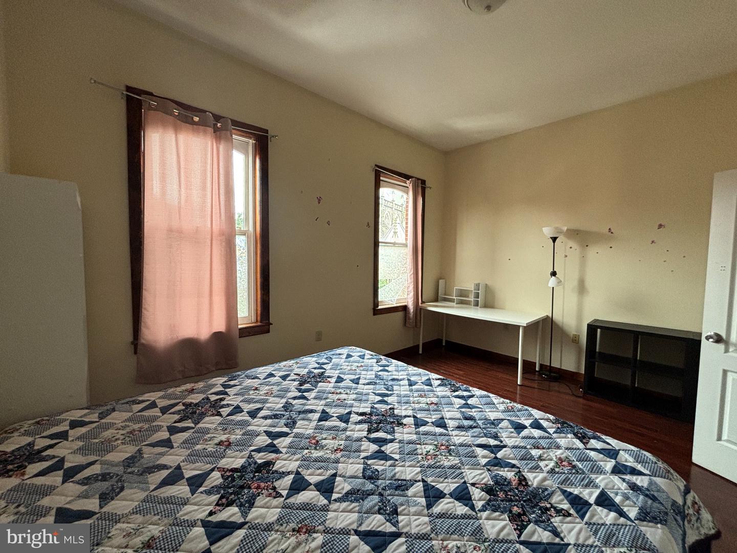 1824 W Diamond St #3rd Floor Property Photo 17