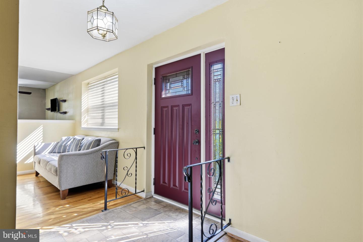 362 Tomlinson Ter Property Photo 5