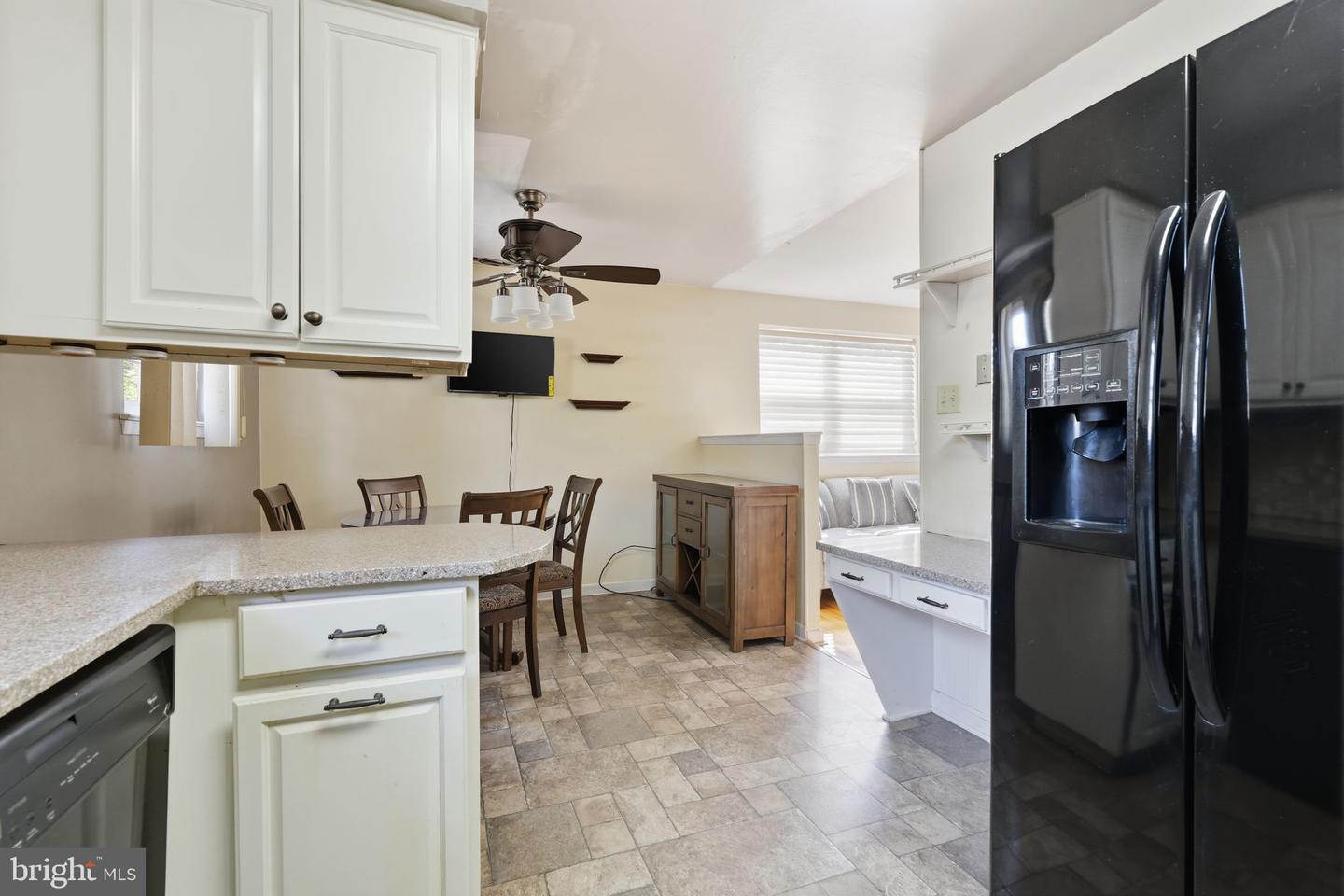 362 Tomlinson Ter Property Photo 12
