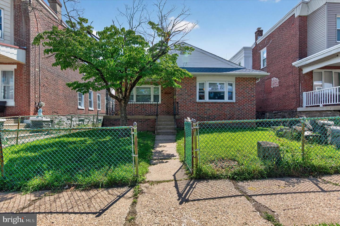 534 Benner St #a Property Photo 3