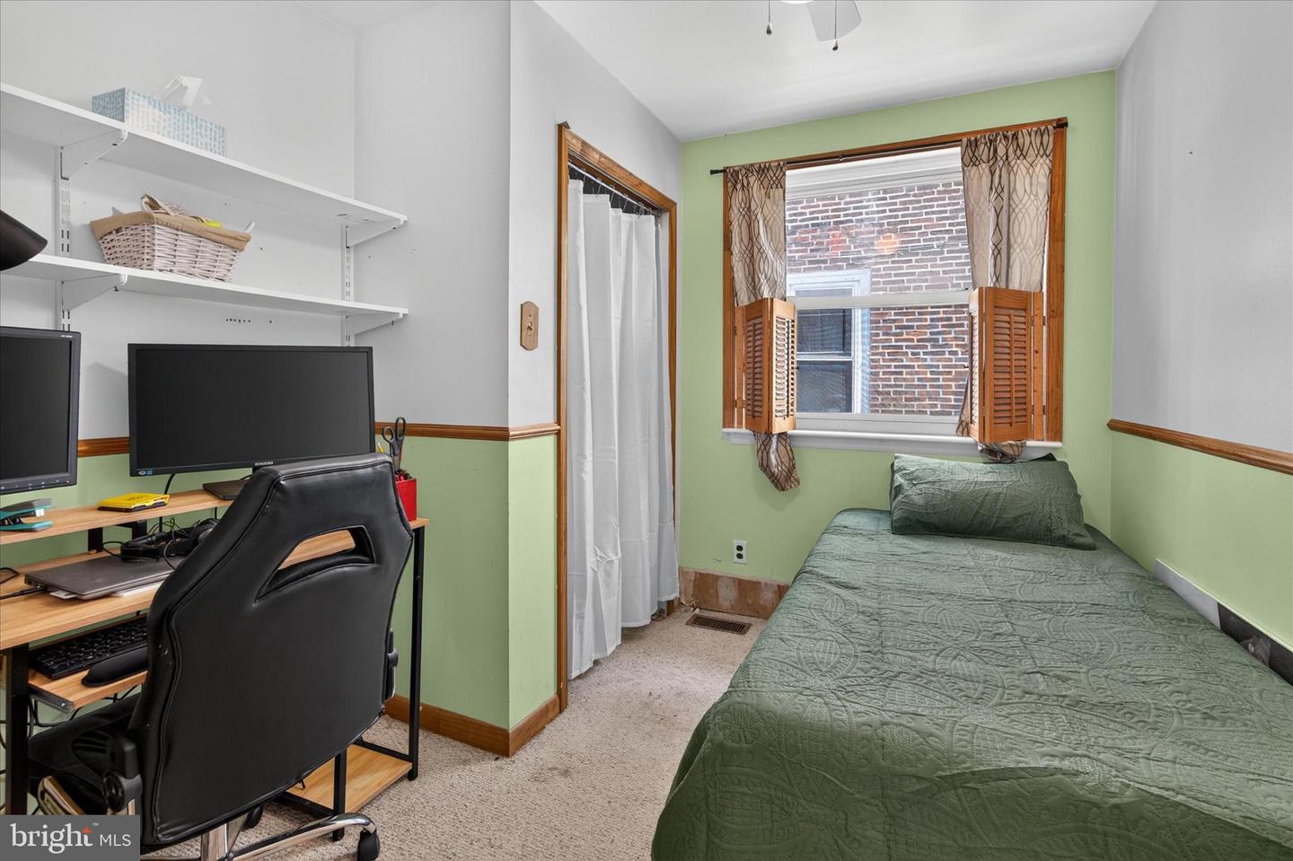 534 Benner St #a Property Photo 21