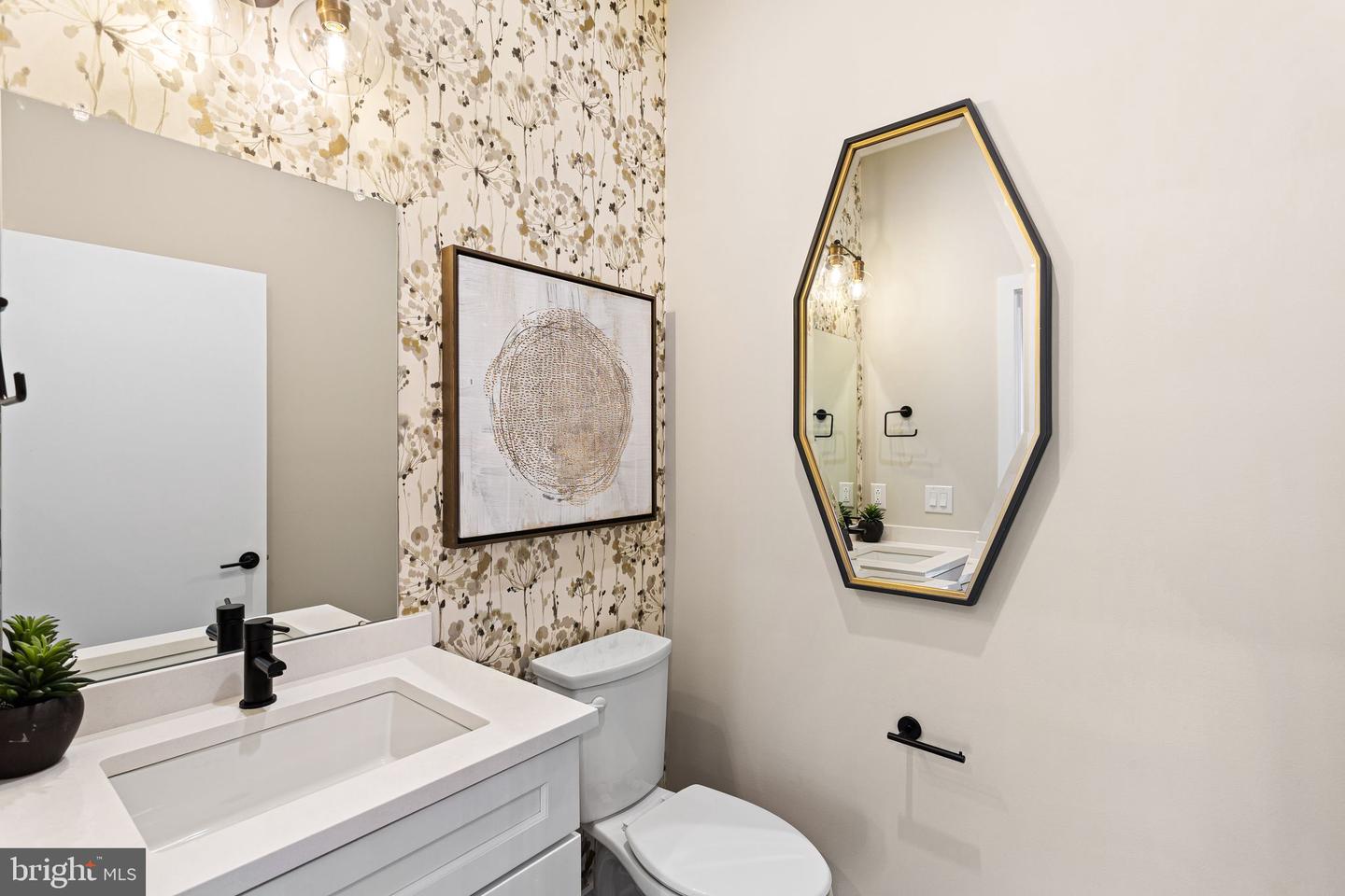 3031 Bridgeview Walk Property Photo 13
