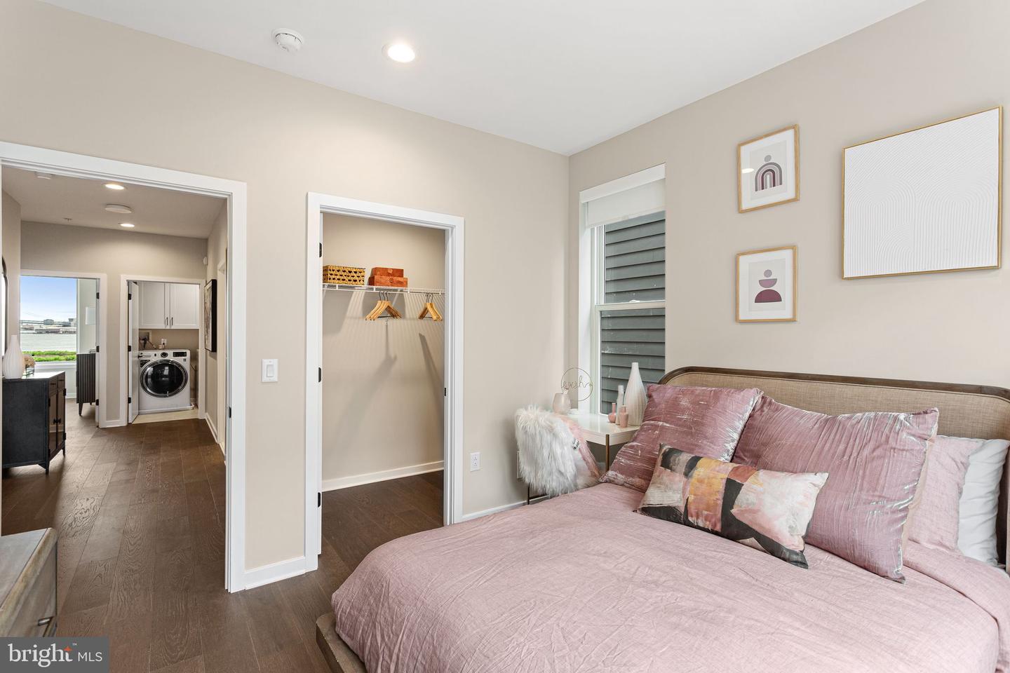 3031 Bridgeview Walk Property Photo 17
