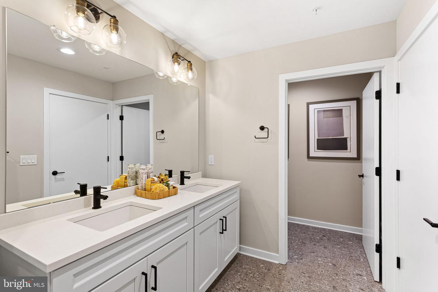 3031 Bridgeview Walk Property Photo 19