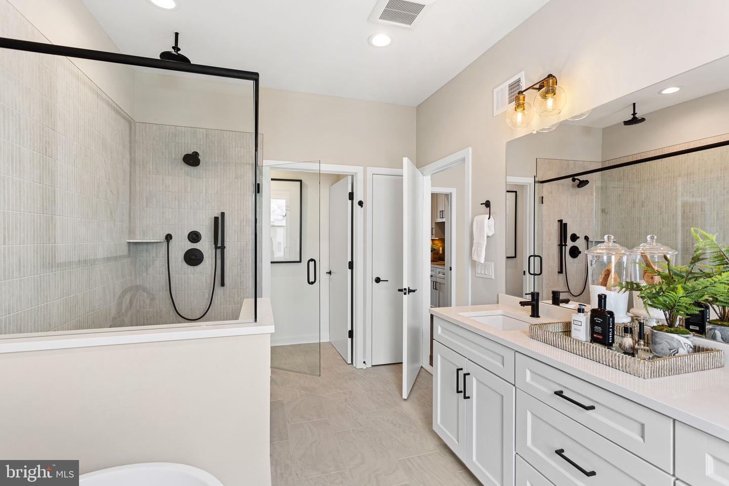 3031 Bridgeview Walk Property Photo 29