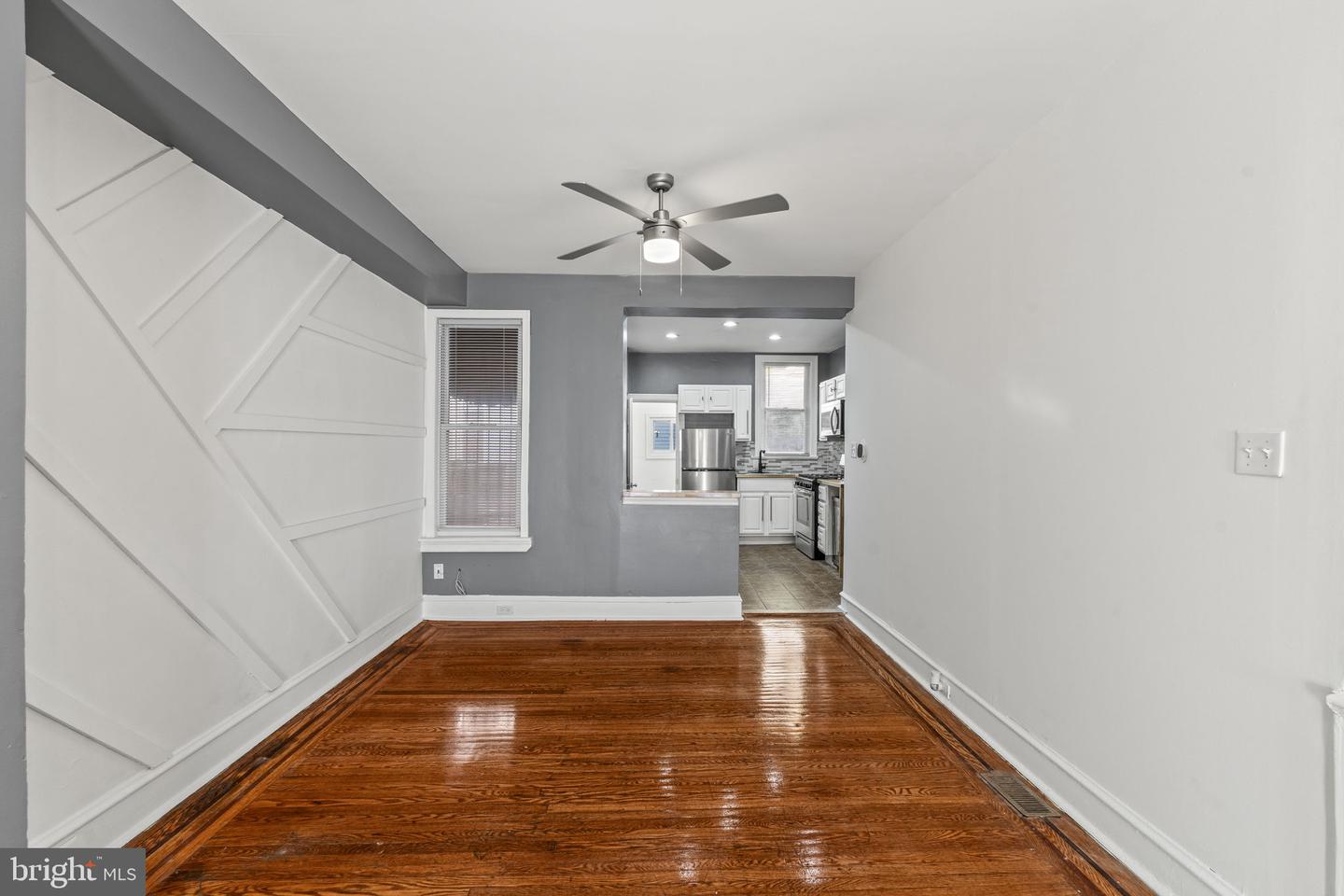 5708 N Woodstock St Property Photo 8